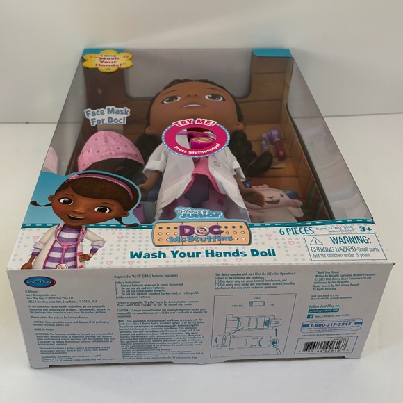 Disney Junior Doc McStuffins Wash Your Hands Talking Singing Doll 6-Piece NEW - Picture 6 of 8